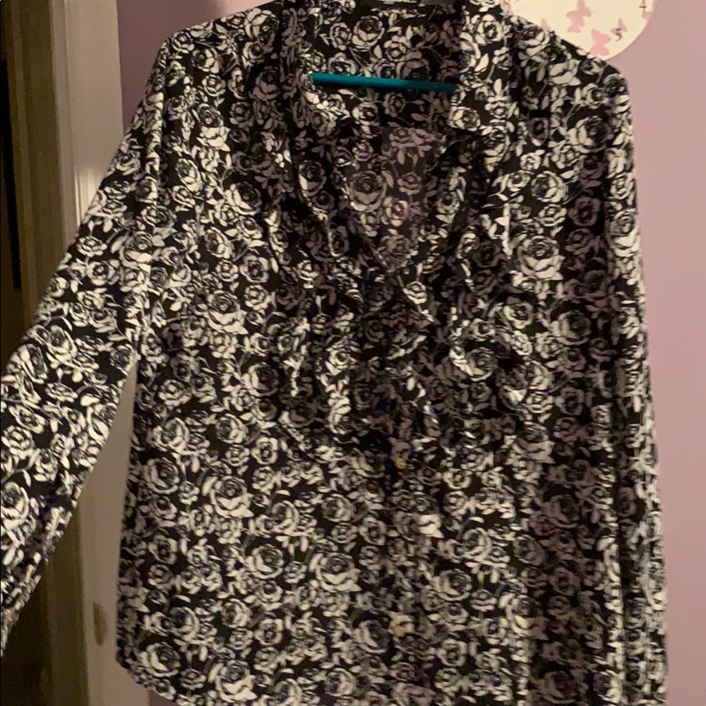 Karl Lagerfeld black & white long sleeve blouse M